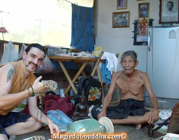 Visite chez un vénérable thai.